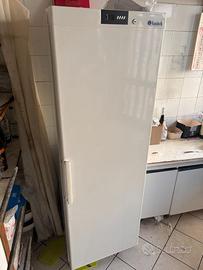 Armadio Refrigerato Professionale AKD400R