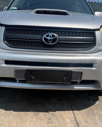 paraurti anteriore toyota rav 4 2004