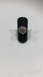 anello in oro bianco