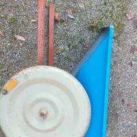 Macinatrice per uva manuale