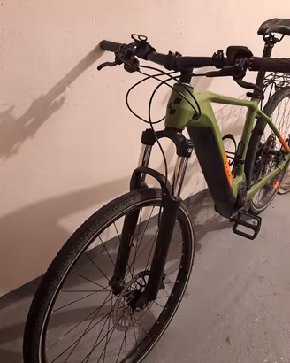 cube reaction hybrid motore e batteria 625 bosch 