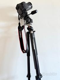 Canon Eos 80D + Cavalletto Manfrotto professionale