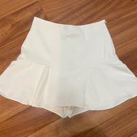 Gonna a pantaloncino bianca