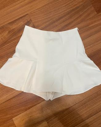 Gonna a pantaloncino bianca