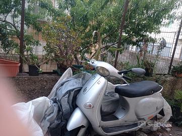 Piaggio  vespa 125