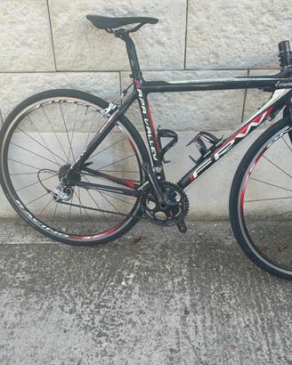 Bicicletta da corsa FRW nappa valley in carbonio 