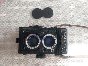 Yashica Mat 124G