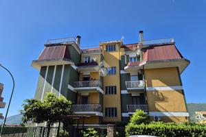 4 LOCALI A COLLEFERRO