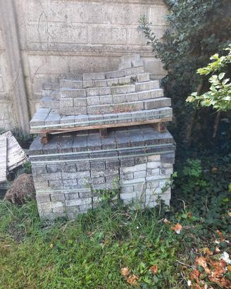 mattonelle da giardino
