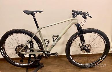 Bici MTB Canyon