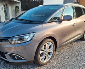 RENAULT Scénic 7 posti Euro6 cambio Manuale