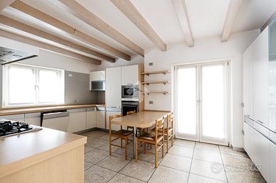 VILLA SINGOLA A TRENTO