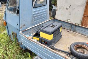Ape Piaggio 50 cc Furgoncino cassonato.