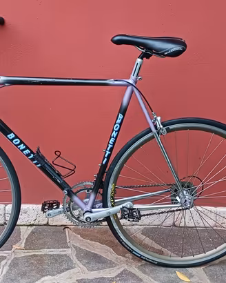 Bicicletta da corsa Bonetti con manubrio touring