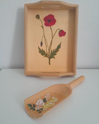 Set vassoio e palettina in legno decorato