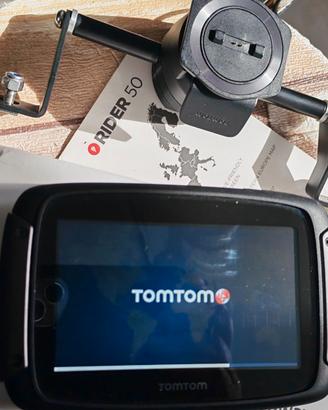 TomTom Rider 50 – Kit Completo + Supporto Dedicat