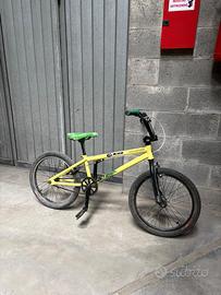 Bici BMX freestyle