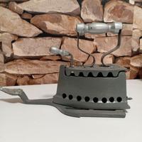 Ferro da stiro antico