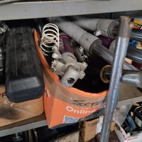 LOTTO RICAMBI MOTO E SCOOTER 2T