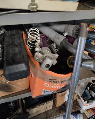 LOTTO RICAMBI MOTO E SCOOTER 2T