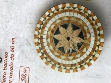 Tavolo in mosaico