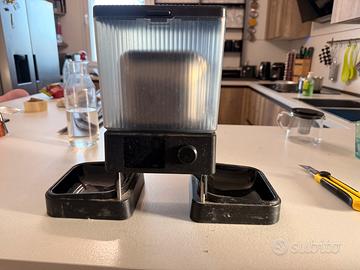 Mangiatoia automatica, gatti, cani