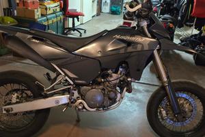 Husqvarna SM 610 Nera