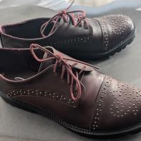 Scarpe con stringhe e piccole borchie Tatoo