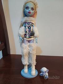 Bambola Monster High,Abbey Bominable.