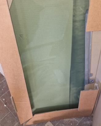 vetro sx per Mercedes slk anno 2000