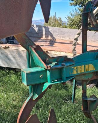 aratro  x trattore  da 80 hp in su 