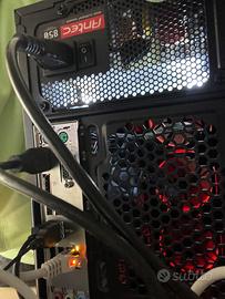 Pc fisso utilizzabile sia per gaming o per lavoro