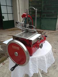 Affettatrice a volano International 