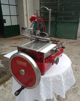 Affettatrice a volano International 