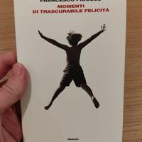 Libro Momenti di trascurabile felicità Piccolo
