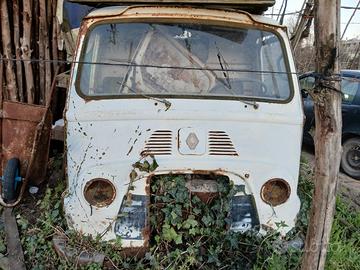 Solo pezzi di ricambio - Renault Estafette