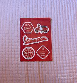 Set Adesivi Resinati Vespa 80 Anni Roma 2026 - Uf