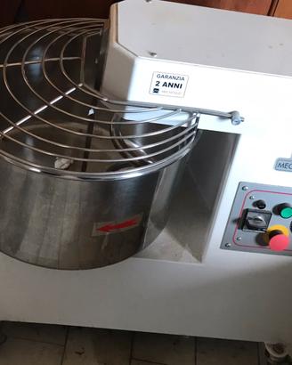 Impastatrice a spirale per pane e pizza