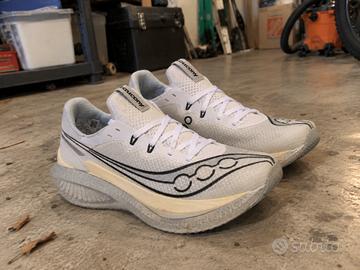 Saucony Endorphin Pro 5 piastra in carbonio - n.43