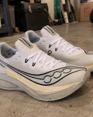 Saucony Endorphin Pro 5 piastra in carbonio - n.43