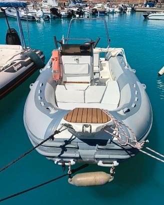 gommone Lomac 5.85