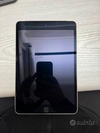iPad mini 4.