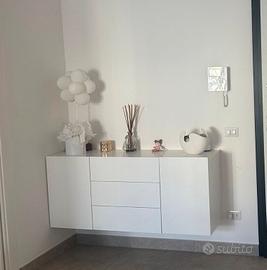 Mobile sospeso bianco