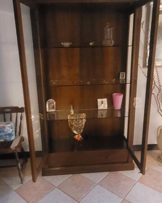 Vetrina Arte Povera in Noce – Come Nuova