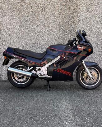 Suzuki GSX 1100 F