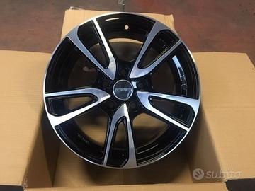 GMP Astral 16 pollici Ford Fiesta Focus 4 fori
