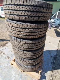 Gomme e cerchi 205 75R 16C Continental