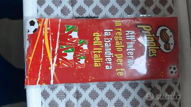 Bandiera Italia Nuova Pringles Piccanti Paprika 