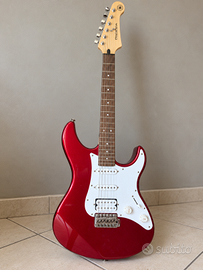 Chitarra Yamaha Pacifica + amplificatore Fender: s