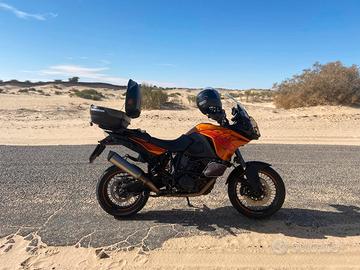 moto KTM 1190 adv s